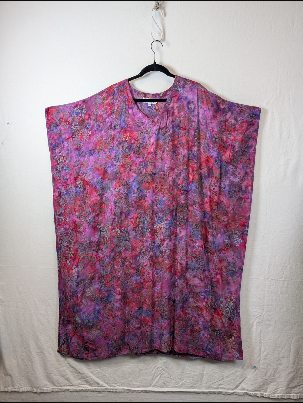Eagle Ray Traders Batik Rayon Pink & Purple Floral Caftan Kaftan